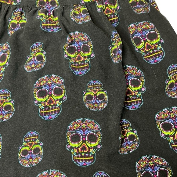 Torrid Black Skull Print Midi Dress Bowfront Challis Sundress Side Pockets Sz 2X - Picture 15 of 16